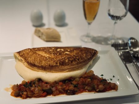 モンサンミッシェルが本店「ラ・メール・プラール」